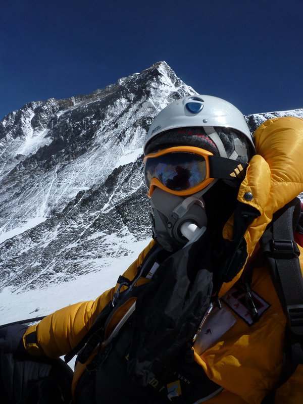 Ambassador Eric Arnold reaches top Everest